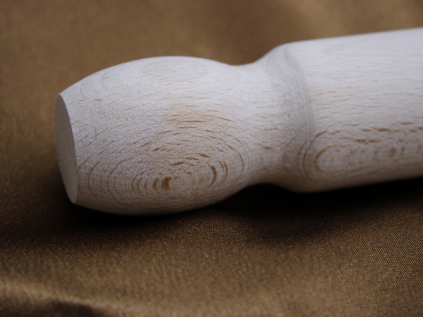 Personalised Engraved Long Rolling Pin with Handles 40 cm - The Queen's Rolling Pin - Image 4